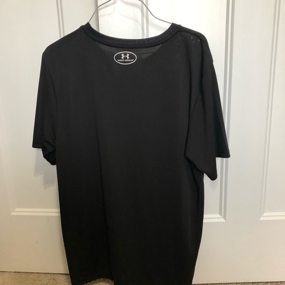 Black Under Armour tshirt men’s size small NWOT - Picture 4 of 6